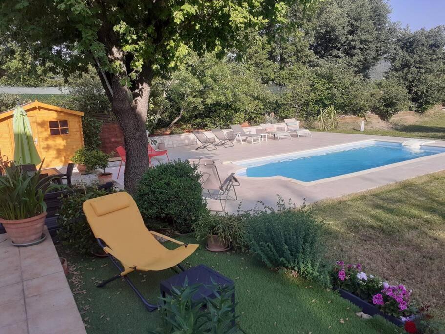 Villa Calme Avec Piscine A Greoux Exterior foto